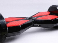 Handling hoverboard malfunctions: scratches+battery
