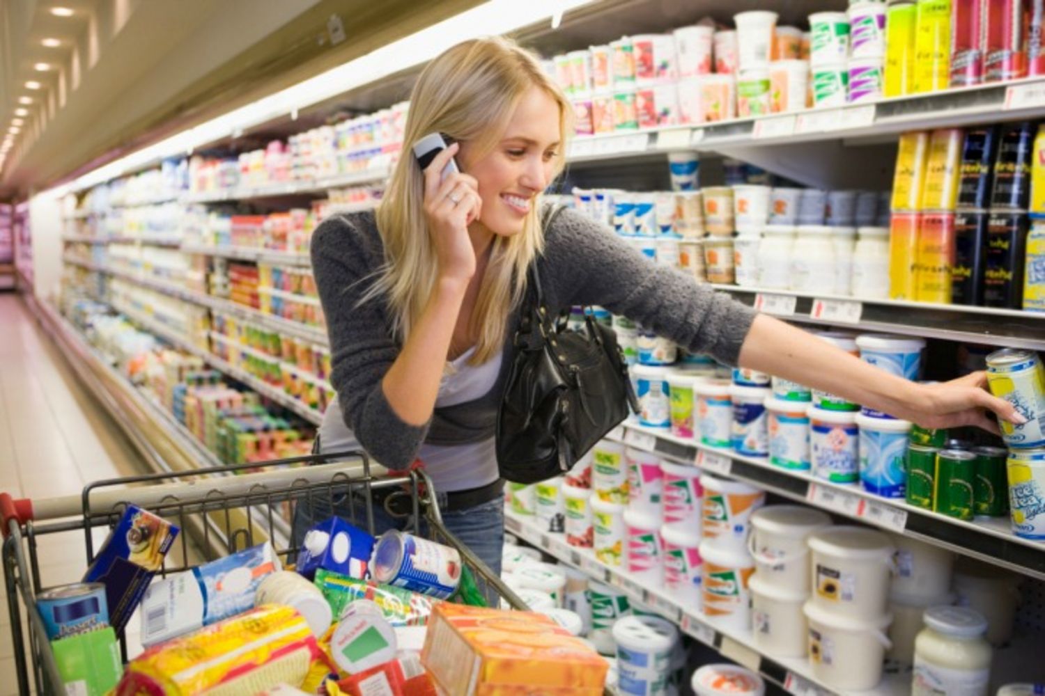 teenage girl shopping for groceries in the store job for teens