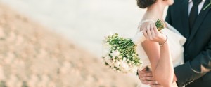 wedding photography newlyweds and bouquet