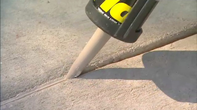 How to fix cracks in concrete | HireRush Blog