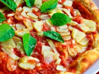 Homemade pizza recipe (dough and toppings)