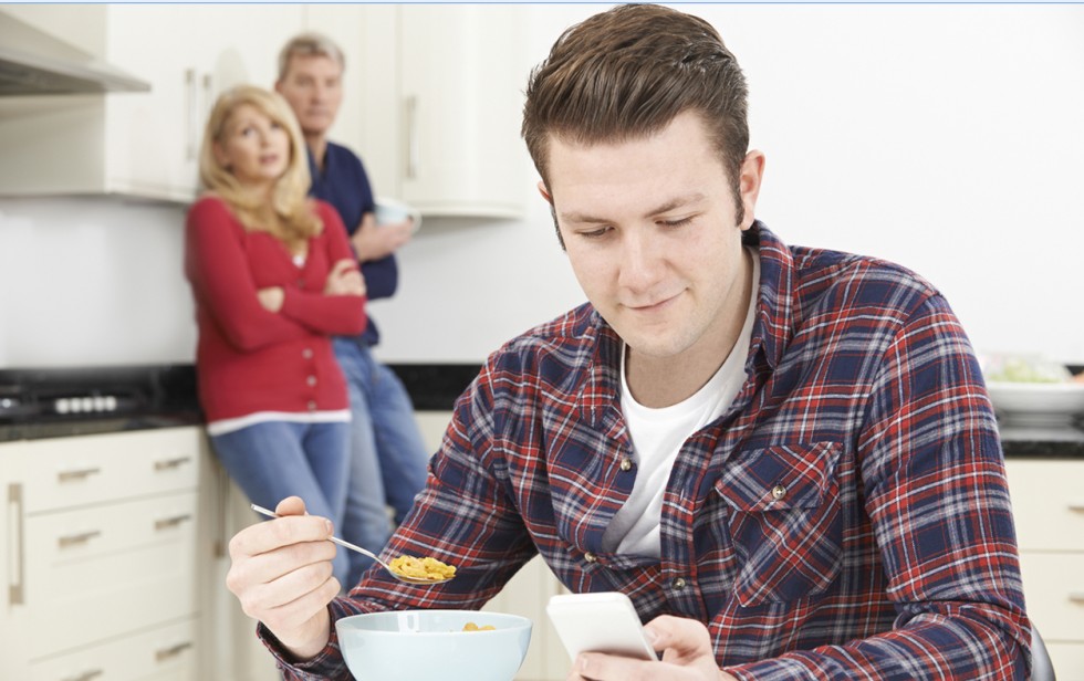 How to move out of your parents house | HireRush Blog