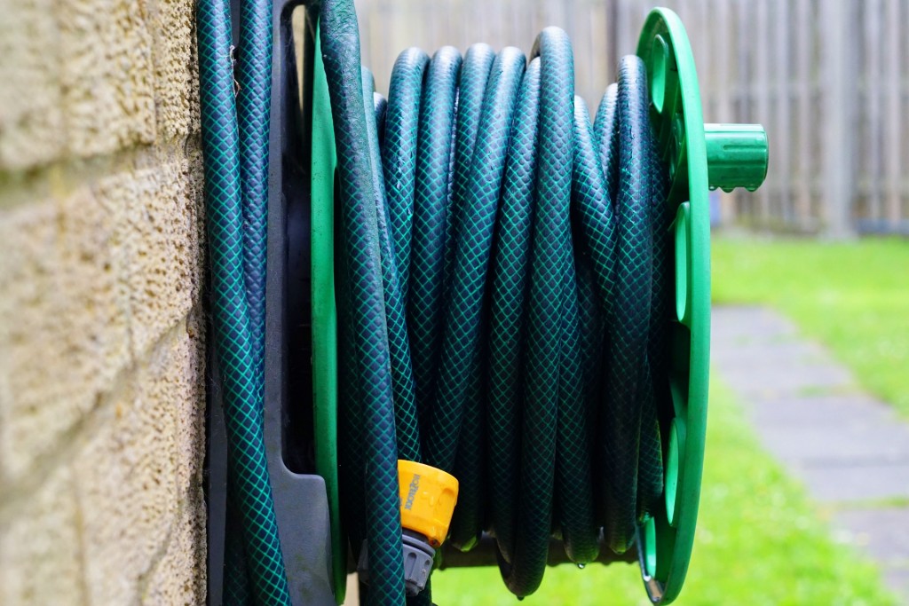 preparing garden for winter remove hoses
