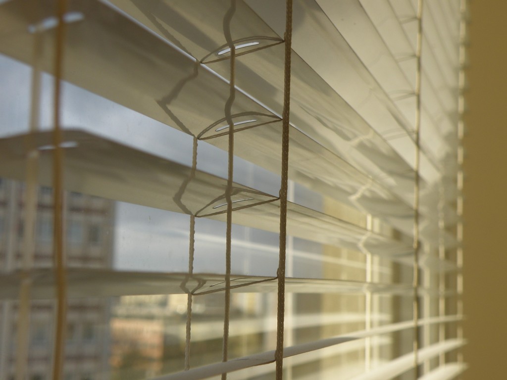 venetian-blind-g130cd62fc_1920