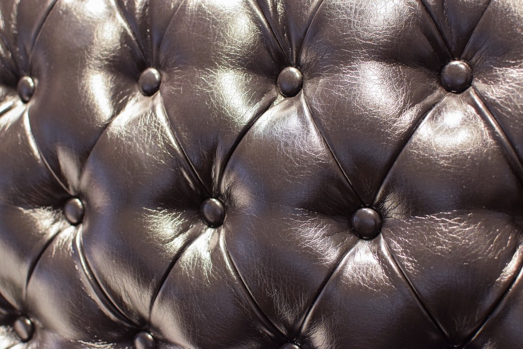 leather-sofa-g9966f9d58_1920