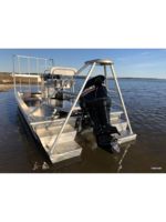 Logo Roberts Welding, LLC