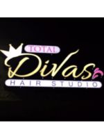Logo Total Divas Hair Studio