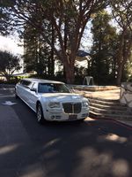 Logo Frontline Limousine